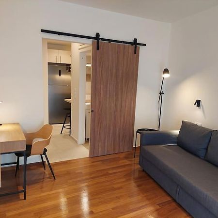 Cozy, Sunbathed, 30M2 Apartment Афины Экстерьер фото